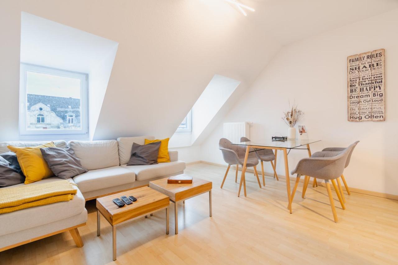 Home By Doni I Serviced Apartments I Ruhig I Zentral Nahe Rmcc, Staatsheater & Landtag Wiesbaden Kültér fotó