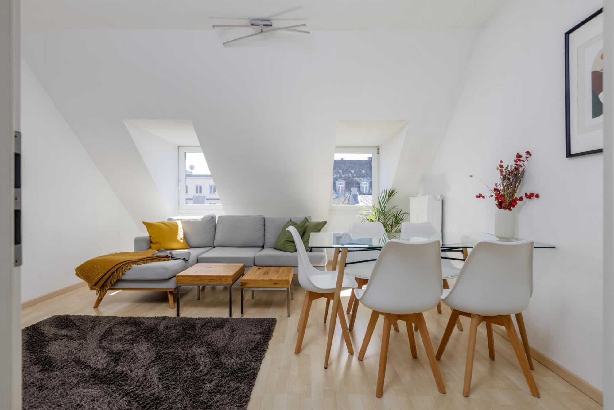 Home By Doni I Serviced Apartments I Ruhig I Zentral Nahe Rmcc, Staatsheater & Landtag Wiesbaden Kültér fotó