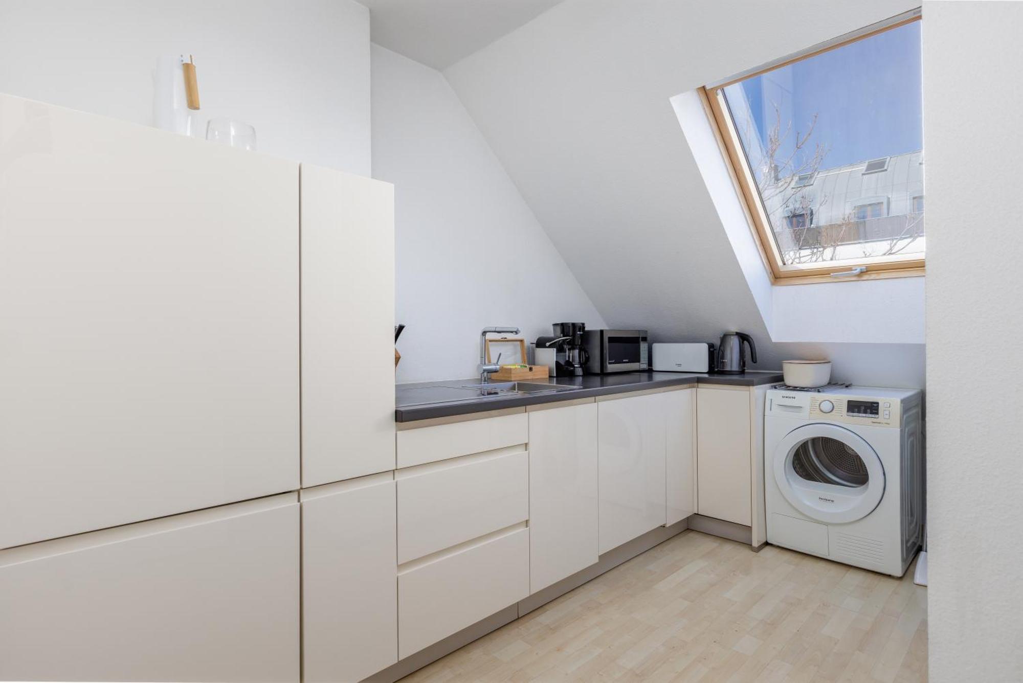 Home By Doni I Serviced Apartments I Ruhig I Zentral Nahe Rmcc, Staatsheater & Landtag Wiesbaden Kültér fotó
